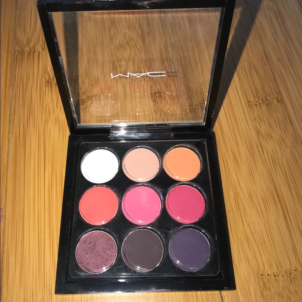 MAC Red-Hot Times Nine Palette